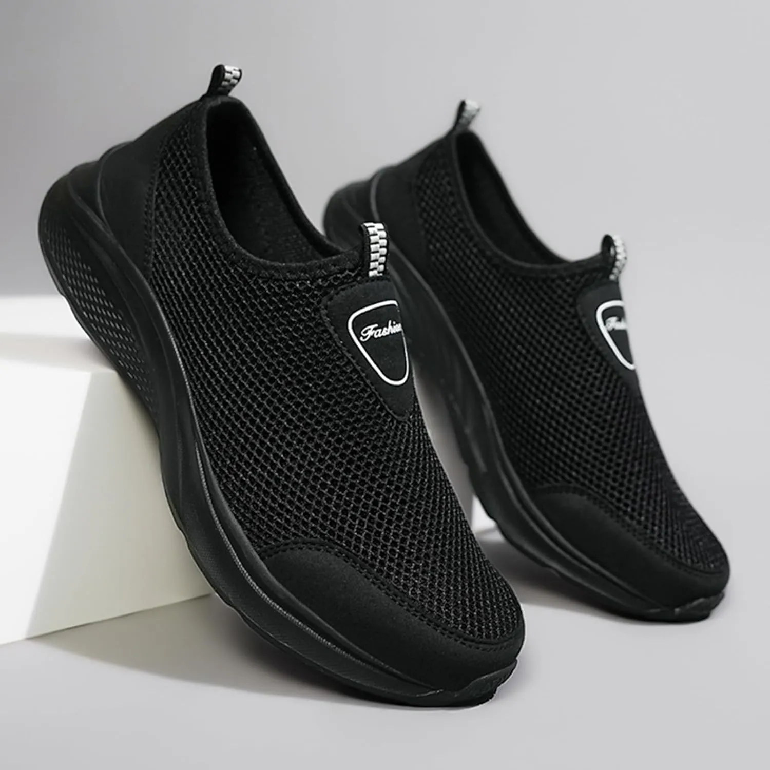 Athletic Fashion Sneakers for Men Comfortable Lightweight Casual Walking Shoe Outdoor Non Slip Jogging Sneakers