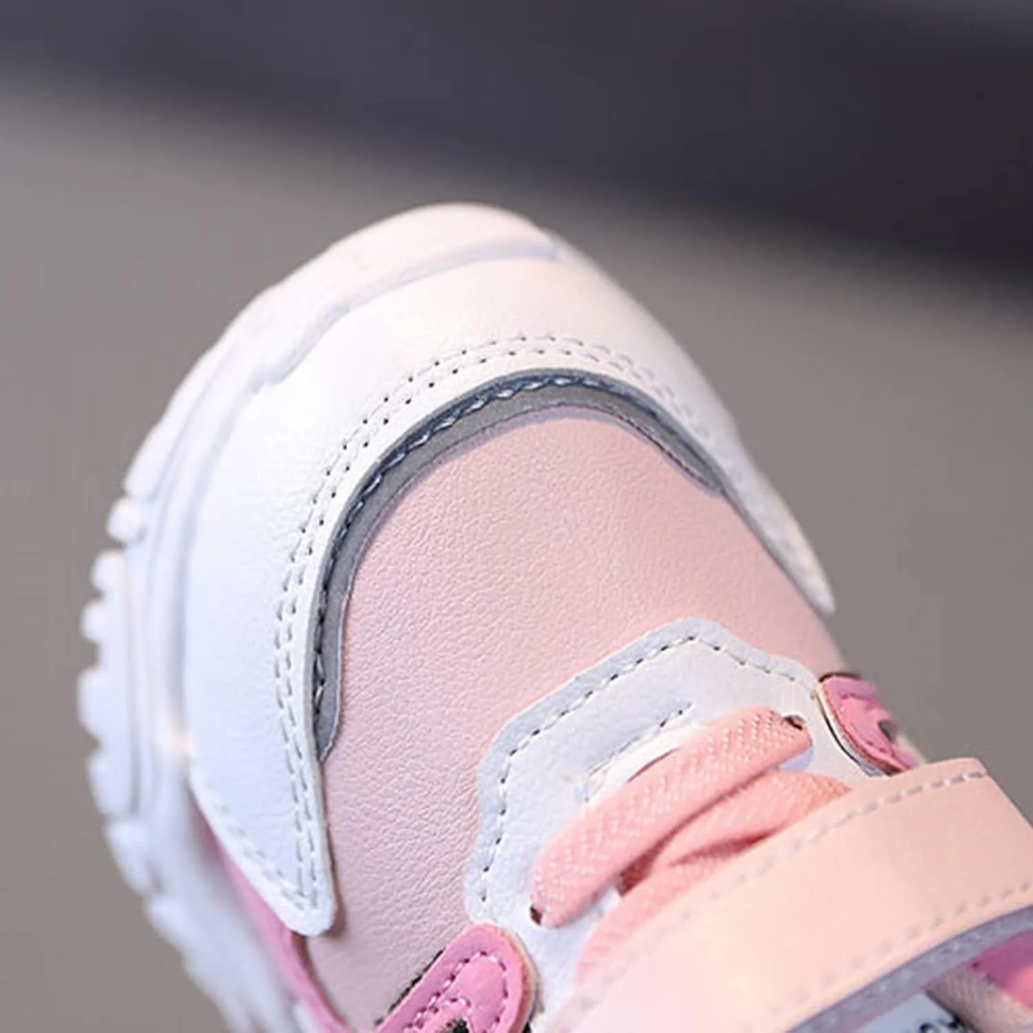 Boys Girls Sneakers Kids Soft Tennis Running Shoes Athletic Sport Gym Lightweight Breathable Outdoor School Shoes