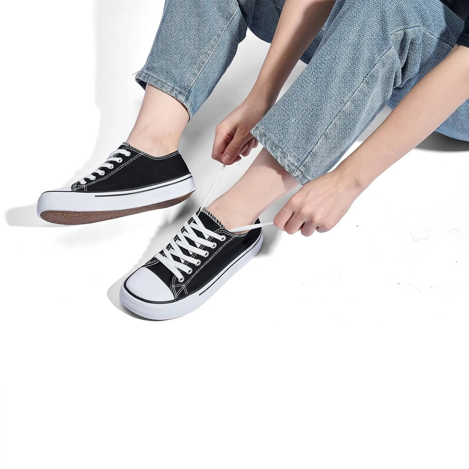 Canvas Shoes for Women Classic Fashion Sneakers Lace Up Low Top Canvas Casual Sneakers Lightweight Breathable Comfort Wide Toe Shoes