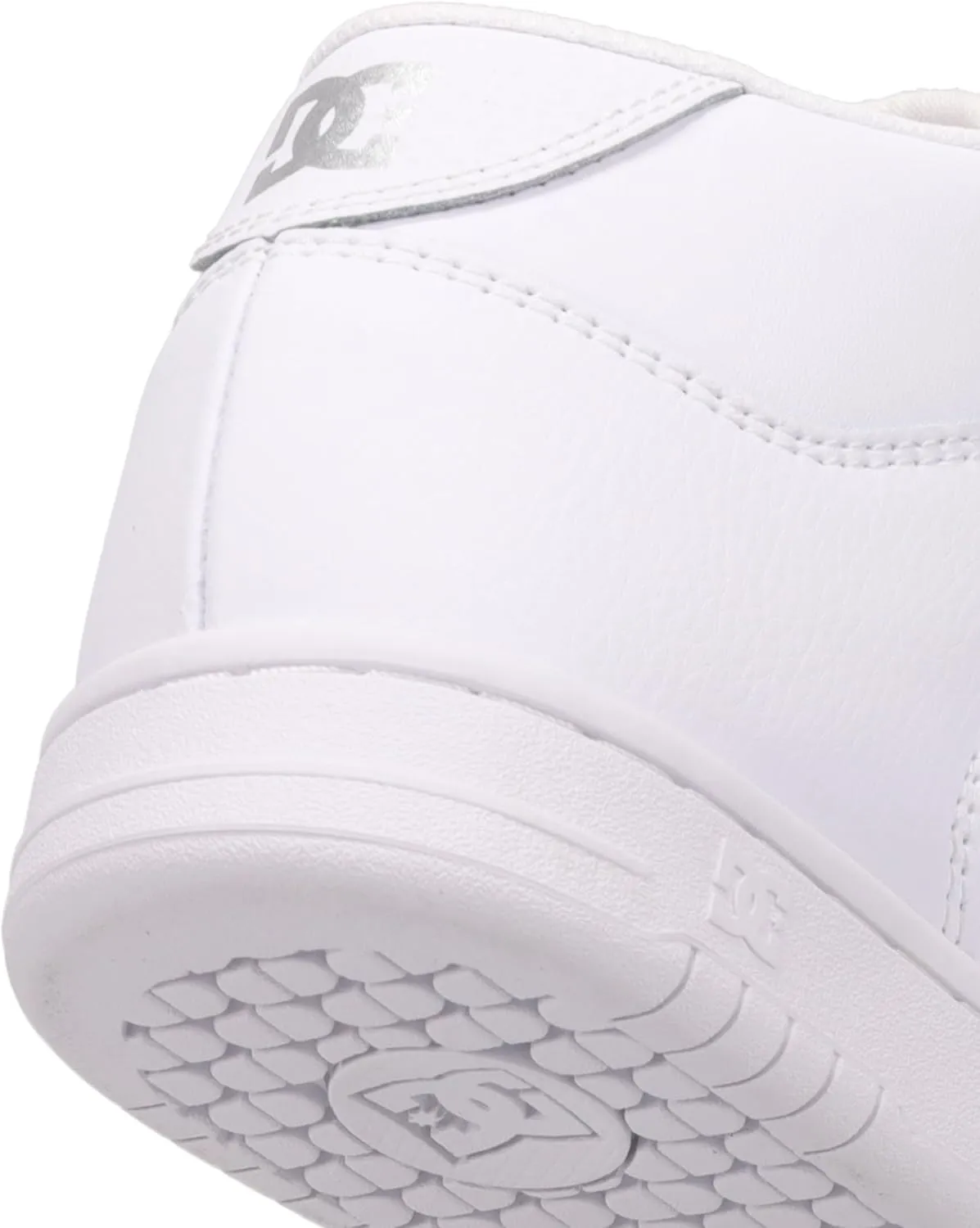 DC Shoes Women's Manteca 4 Mid Sneaker