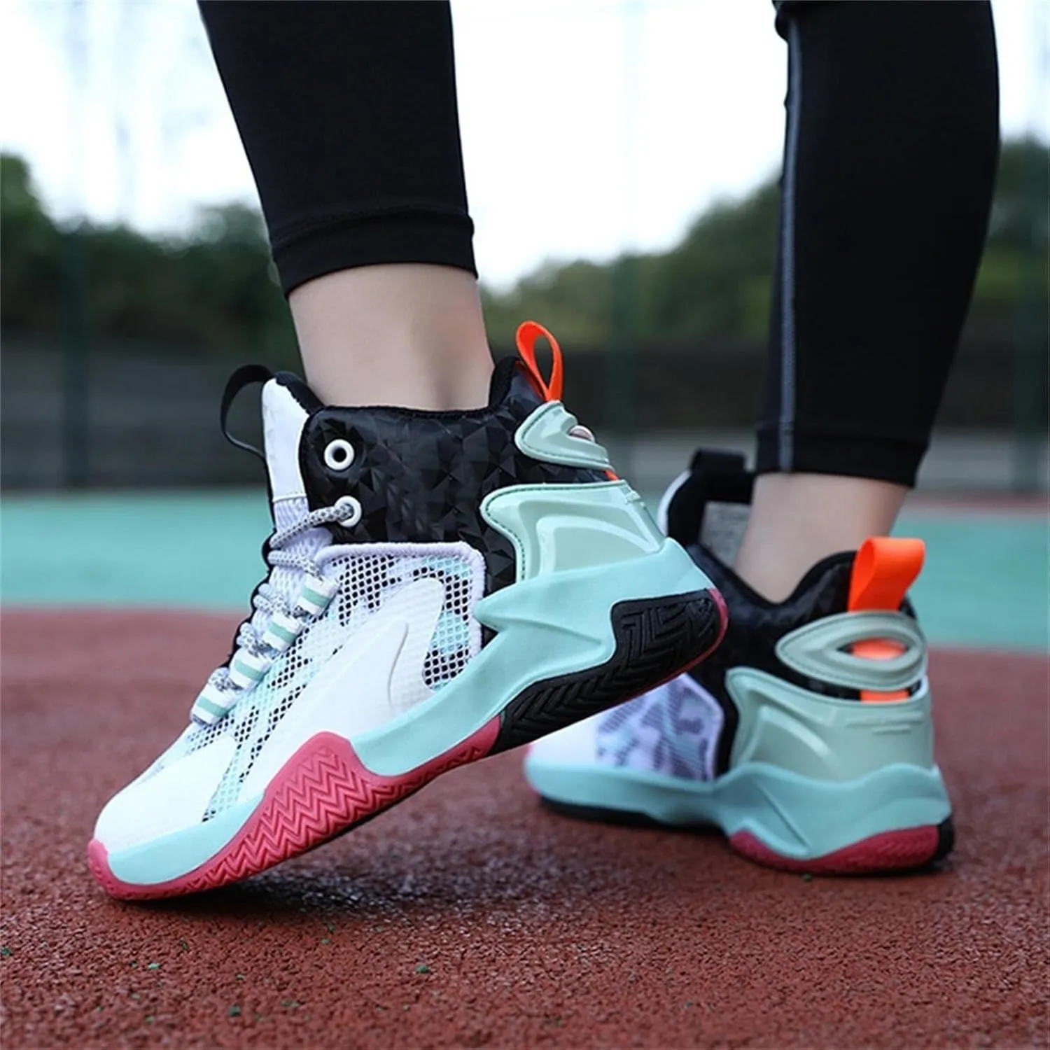 Girls Sneakers Unisex Kids Basketball Shoes Boys Girls High Top Sneakers Breathable Outdoor Cushioning Athletic Shoes