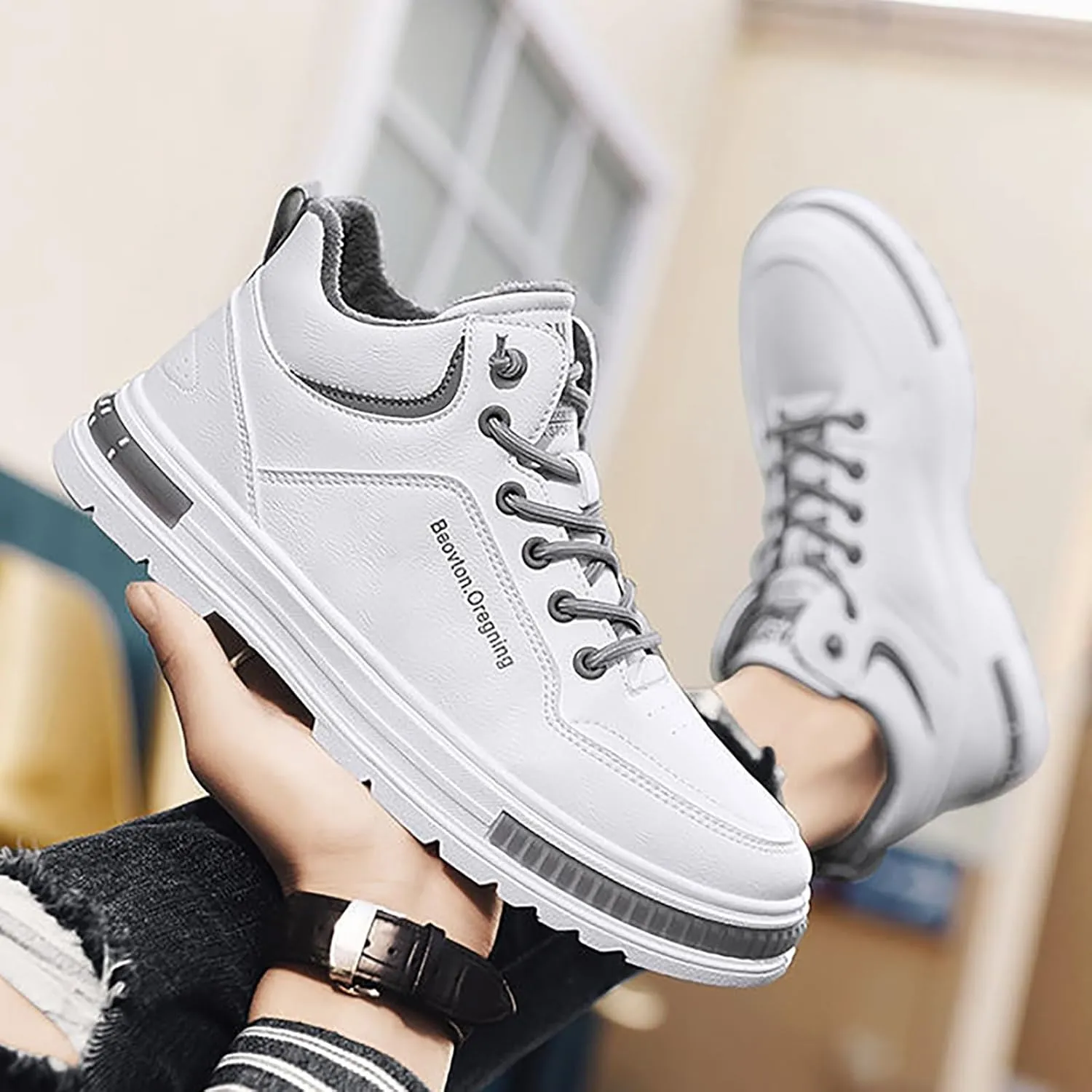 Men and Winter High Top Casual Shoes Plush and Thick Cotton Shoes New Versatile Trendy Sports Sneaker Insoles Men