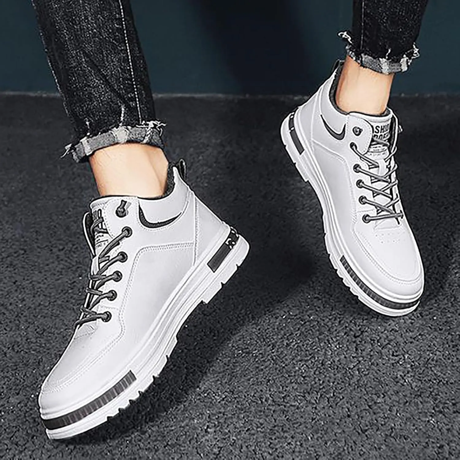 Men and Winter High Top Casual Shoes Plush and Thick Cotton Shoes New Versatile Trendy Sports Sneaker Insoles Men