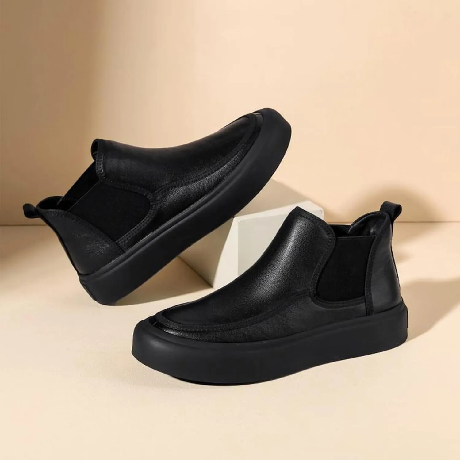 Men's Leather Platform Chelsea Boots Round Toe Comfortable Fur Lined Elastic Slip-On Casual Ankle Boots Mid-Top Business Work Dress Booties