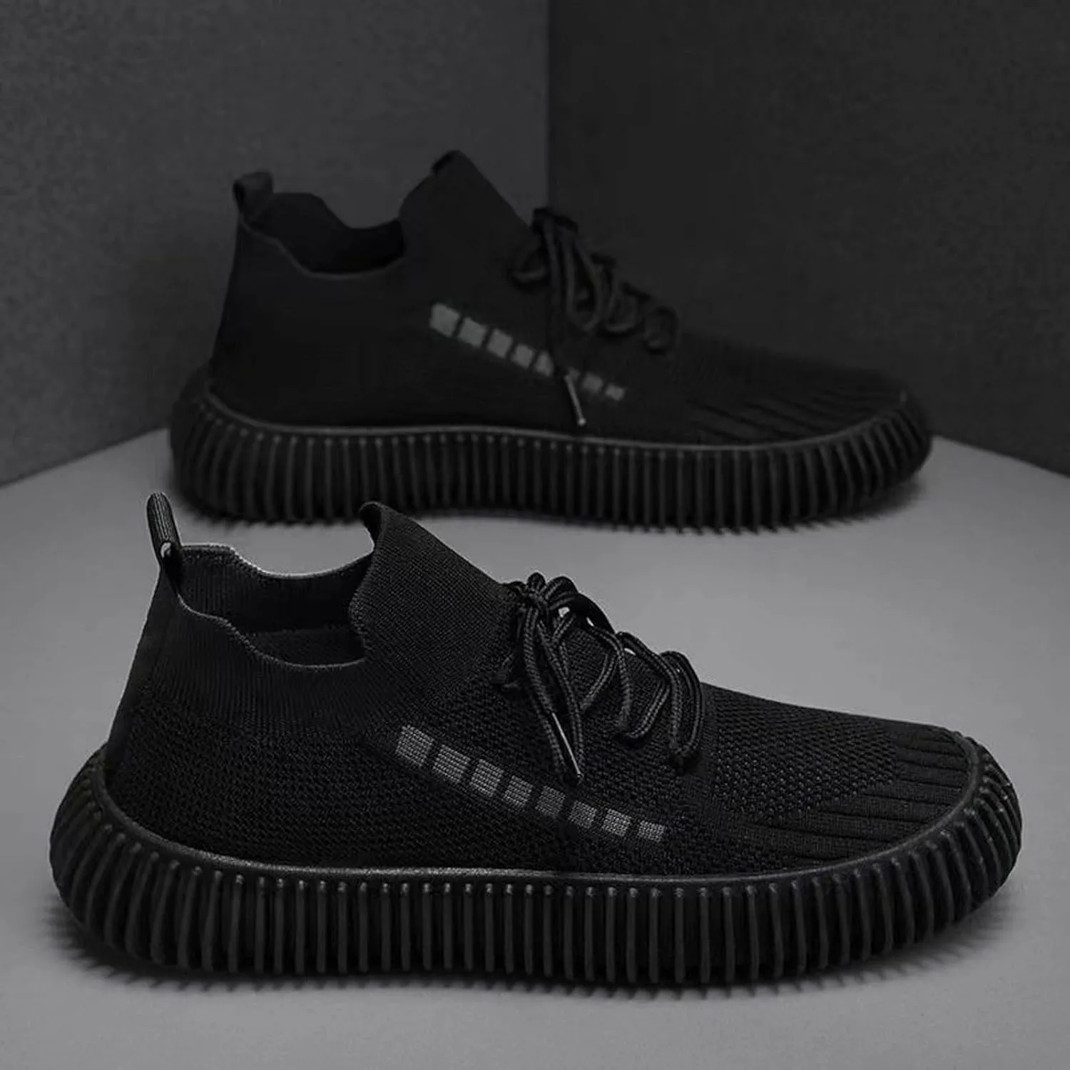 Men's Lightweight Cushion Sneakers Slip on Lightweight Breathable Fashion Sneaker Arch Support Plantar Fasciitis