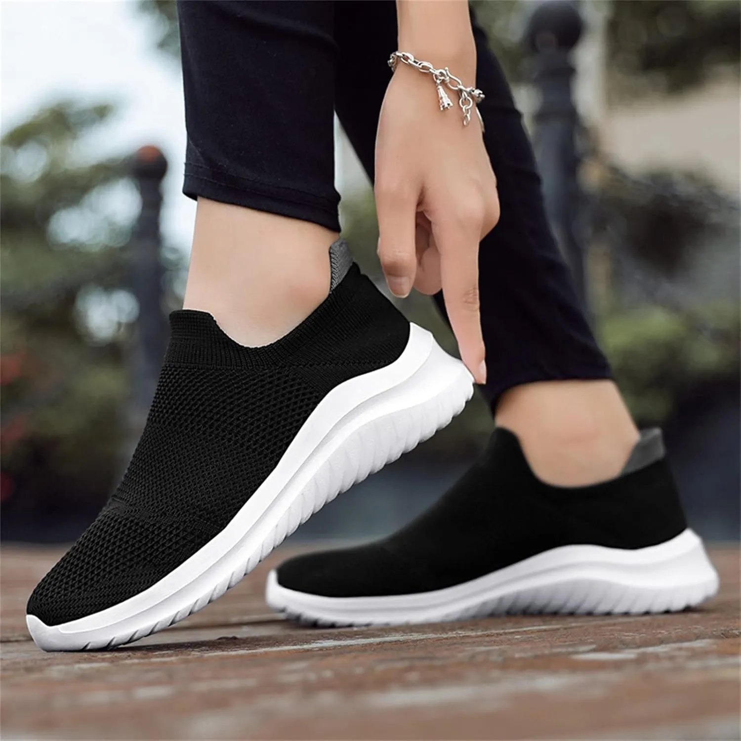 Women's Slip on Shoes Canvas Sneakers Loafers Non Slip Tennis Shoes Men Dressy Casual Black Shoes Slip On Sneakers Slip On Tennis Shoe Cross Trainer Shoe