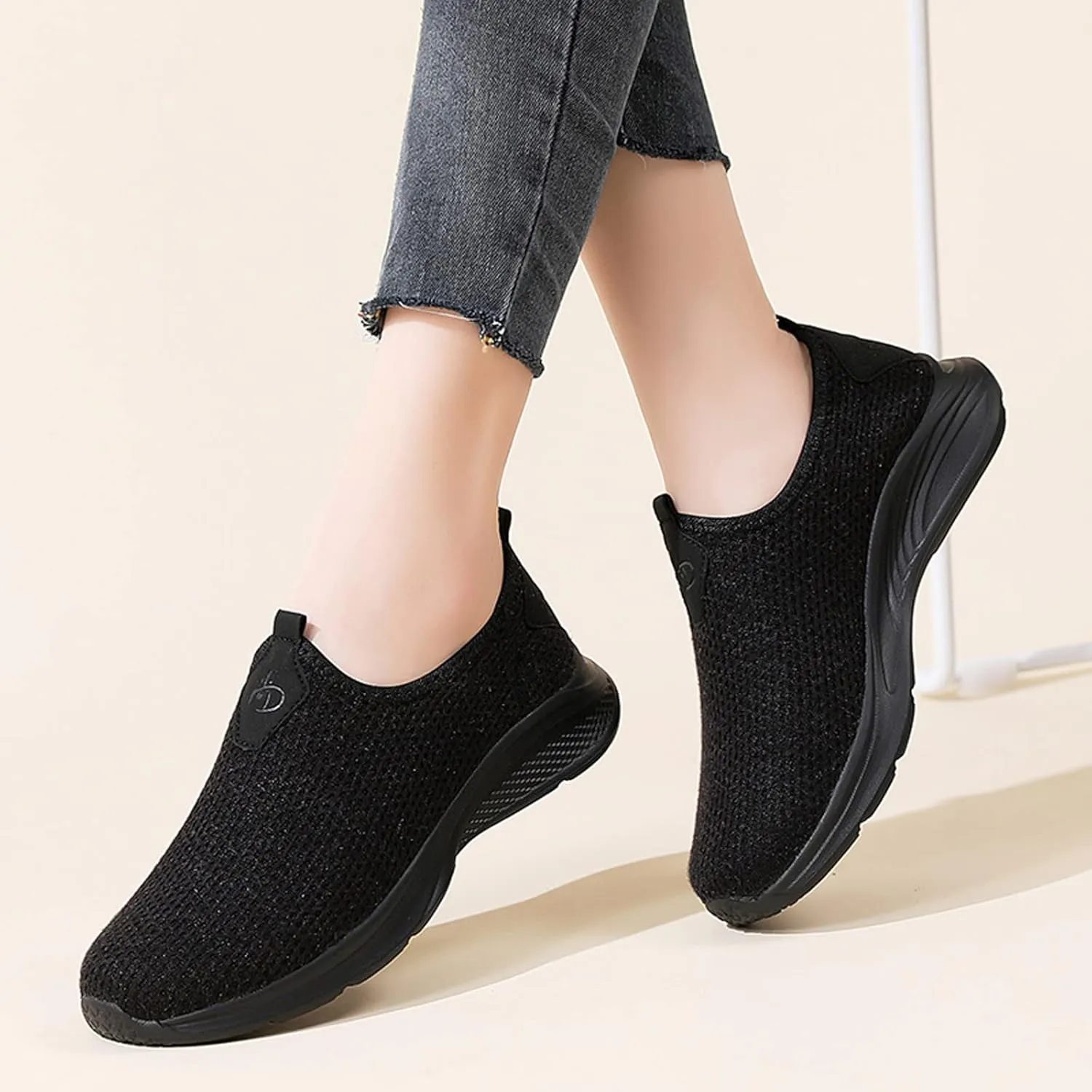 Women's Slip On Walking Shoes Running Comfortable Slip On Shoes Women Fashion Casual Tennis Shoes Platform Sneakers Red Tennis Shoe Loafers Dress Shoe